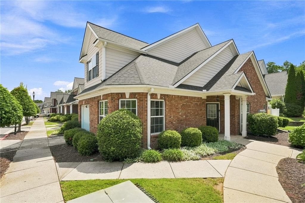 3 bedroom, 3 bathroom, 1,688 sq ft townhouse under contract at 1788 Willow Branch Lane F, Kennesaw, GA 30152