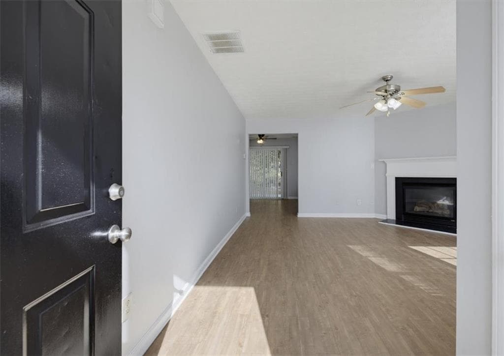 3 bedroom, 3 bathroom, 1,505 sq ft condominium for sale at 137 Spring Walk Way, Lawrenceville, GA 30046 — photo 5