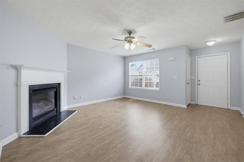 3 bedroom, 3 bathroom, 1,505 sq ft condominium for sale at 137 Spring Walk Way, Lawrenceville, GA 30046 — photo 7