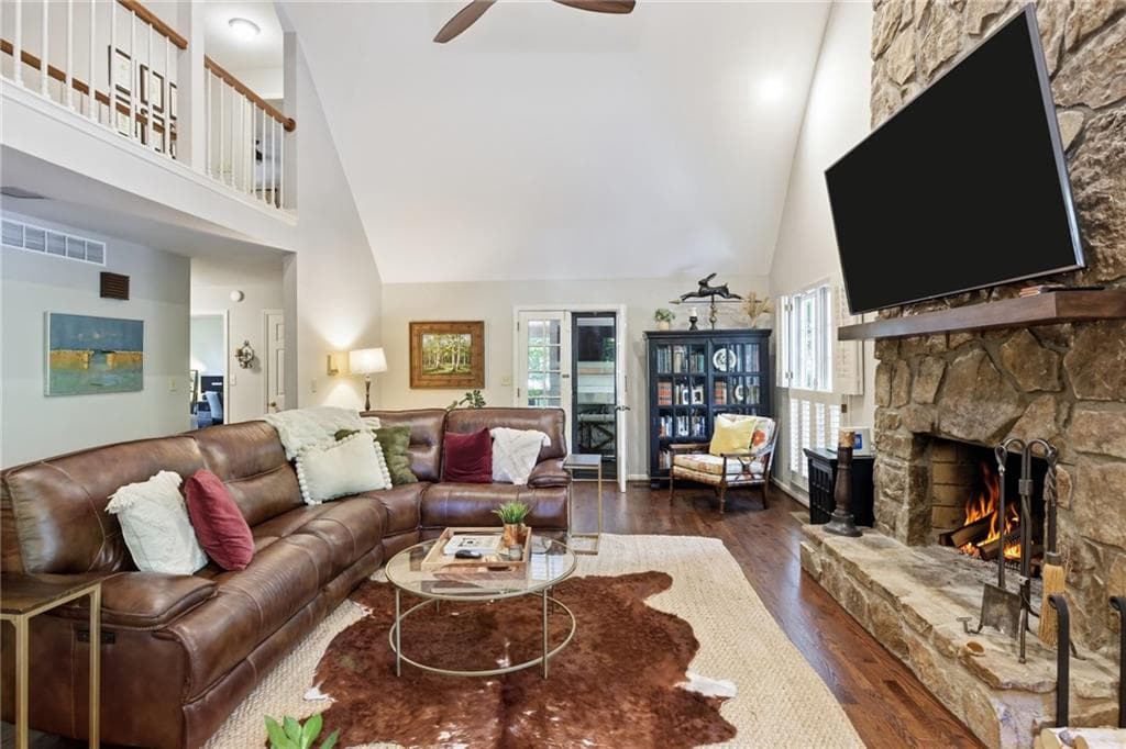 4 bedroom, 4 bathroom, 2,453 sq ft single family residence for sale at 713 N Saint Marys Lane, Marietta, GA 30064 — photo 5