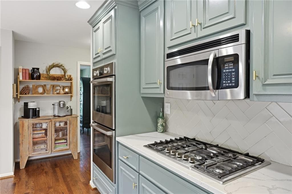 4 bedroom, 4 bathroom, 2,453 sq ft single family residence for sale at 713 N Saint Marys Lane, Marietta, GA 30064 — photo 7