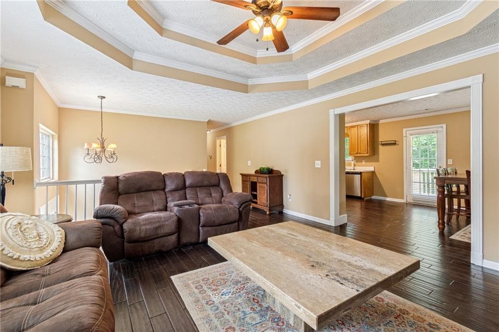 4 bedroom, 3 bathroom, 2,024 sq ft single family residence for sale at 4718 Middleboro Lane, Gainesville, GA 30506 — photo 10