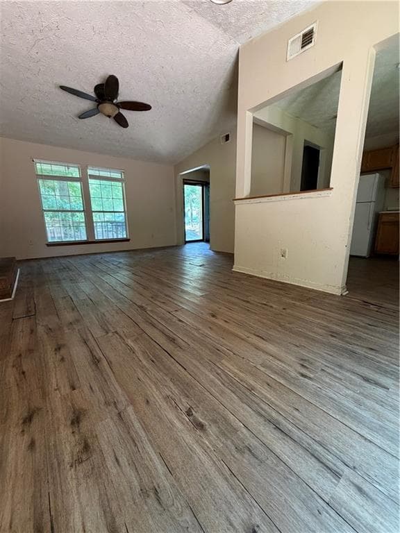 3 bedroom, 3 bathroom single family residence for sale at 6495 Emerald Pointe Circle, College Park, GA 30349 — photo 5