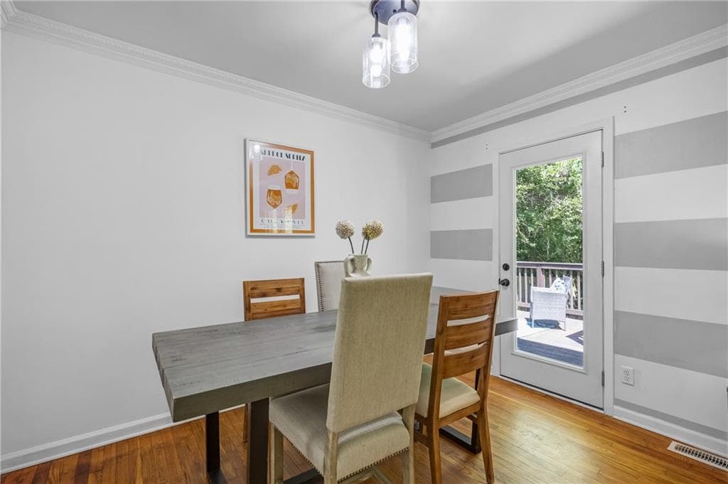 4 bedroom, 2 bathroom, 1,706 sq ft single family residence for sale at 2544 W Laurel Ridge Drive, Decatur, GA 30033 — photo 7