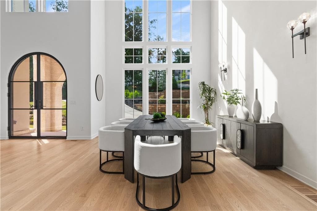 5 bedroom, 6 bathroom, 7,204 sq ft single family residence for sale at 251 Traditions Drive, Alpharetta, GA 30004 — photo 9