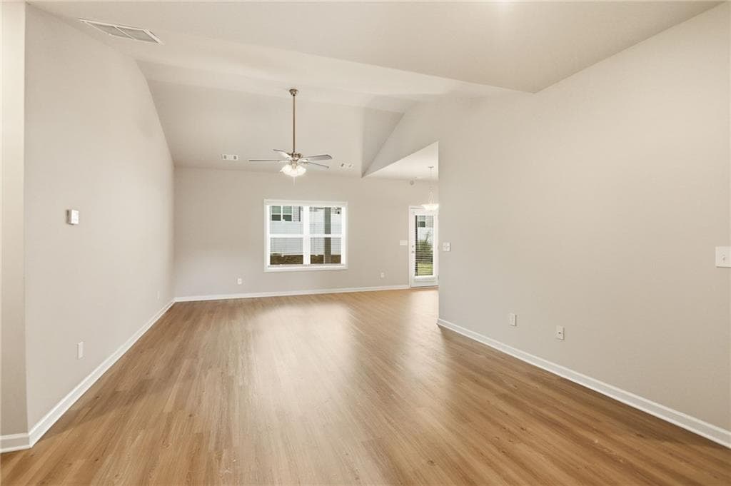 4 bedroom, 2 bathroom, 1,726 sq ft single family residence for sale at 146 Culver Street, Jackson, GA 30233 — photo 3
