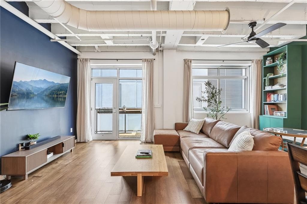 2 bedroom, 2 bathroom, 1,330 sq ft condominium for sale at 805 Peachtree Street 411, Atlanta, GA 30308 — photo 4