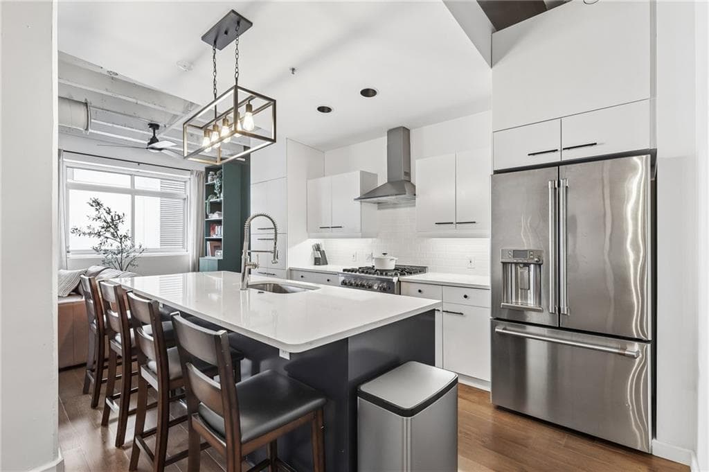 2 bedroom, 2 bathroom, 1,330 sq ft condominium for sale at 805 Peachtree Street 411, Atlanta, GA 30308 — photo 6