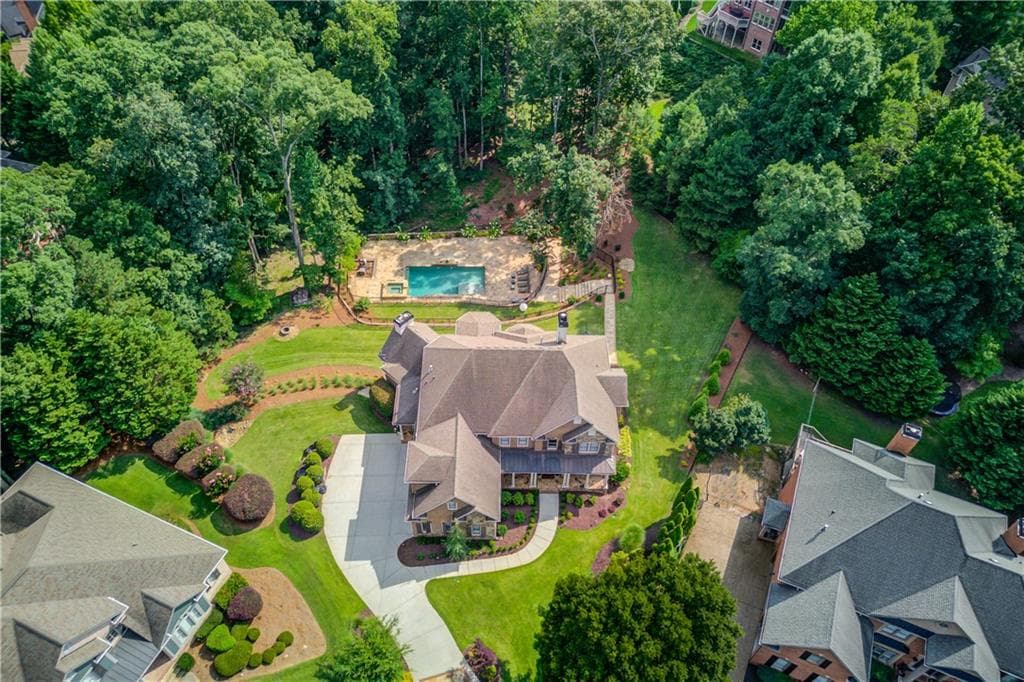 6 bedroom, 7 bathroom, 7,123 sq ft single family residence for sale at 5318 Binghurst Court, Suwanee, GA 30024 — photo 2