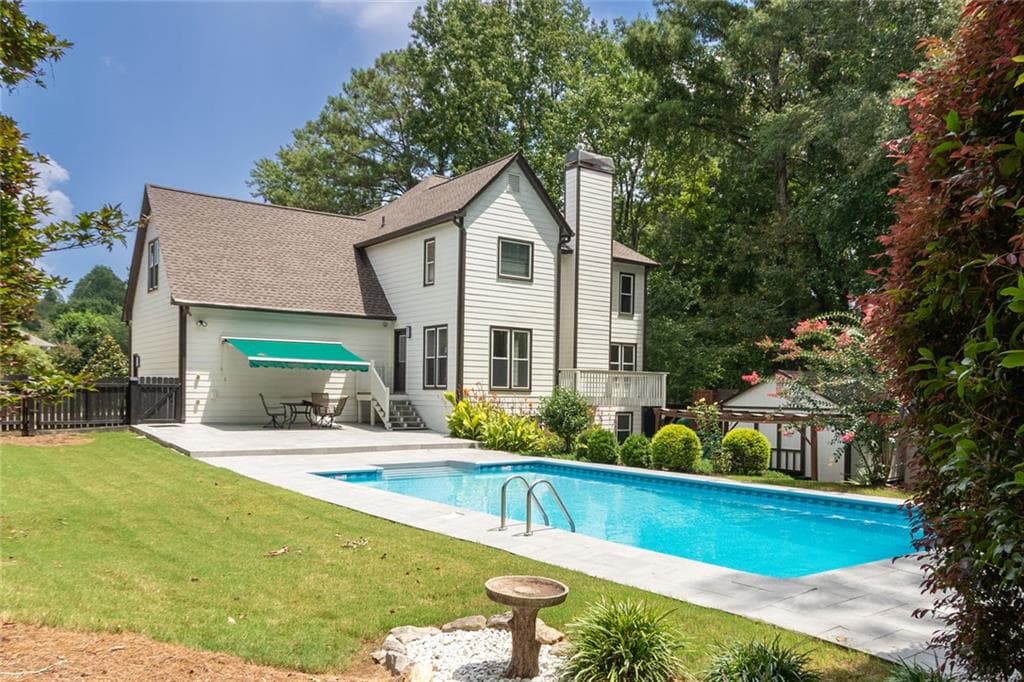 6 bedroom, 5 bathroom, 3,369 sq ft single family residence for sale at 4110 Providence Square, Alpharetta, GA 30009 — photo 2