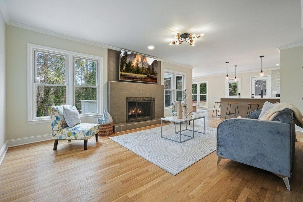 6 bedroom, 5 bathroom, 3,369 sq ft single family residence for sale at 4110 Providence Square, Alpharetta, GA 30009 — photo 10