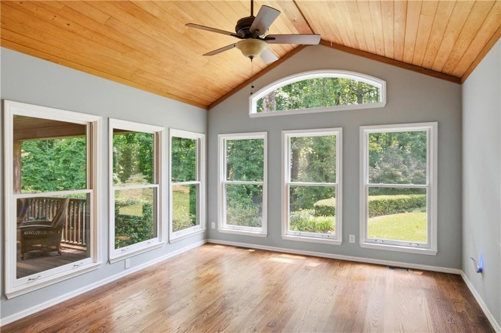4 bedroom, 3 bathroom, 2,408 sq ft single family residence under contract at 1365 Holly Bank Circle, Atlanta, GA 30338 — photo 9