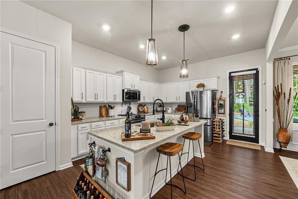 3 bedroom, 3 bathroom, 2,163 sq ft single family residence for sale at 437 Bishop Lane, Woodstock, GA 30188 — photo 10