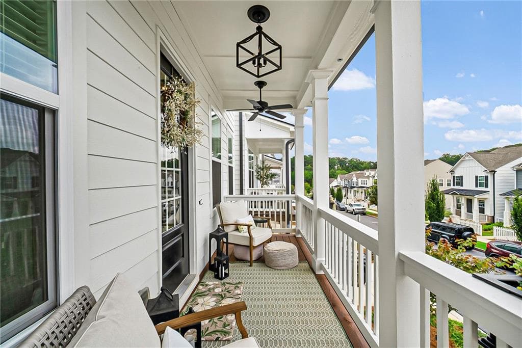 3 bedroom, 3 bathroom, 2,163 sq ft single family residence for sale at 437 Bishop Lane, Woodstock, GA 30188 — photo 3