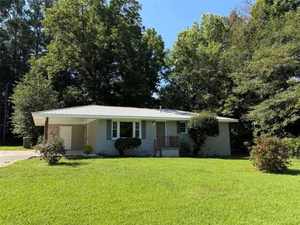 3 bedroom, 1 bathroom, 1,008 sq ft single family residence under contract at 1289 Stewart Street, Carrollton, GA 30117 — photo 3