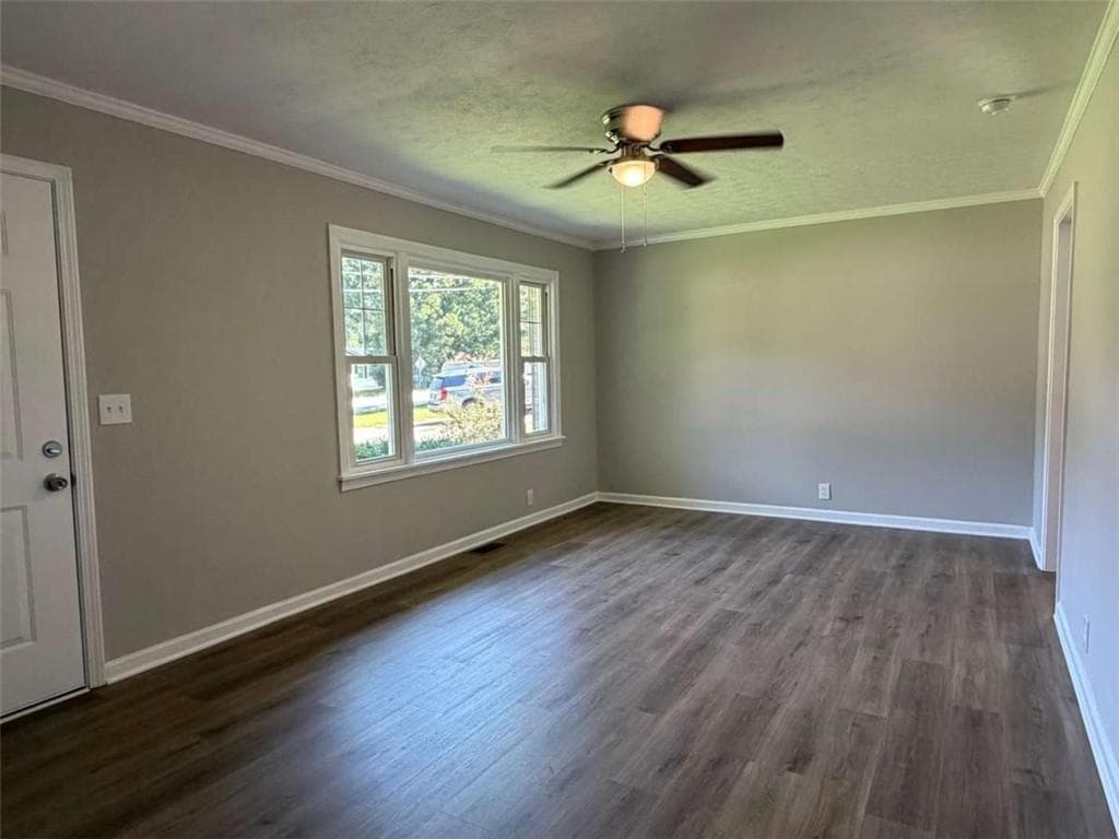 3 bedroom, 1 bathroom, 1,008 sq ft single family residence under contract at 1289 Stewart Street, Carrollton, GA 30117 — photo 5