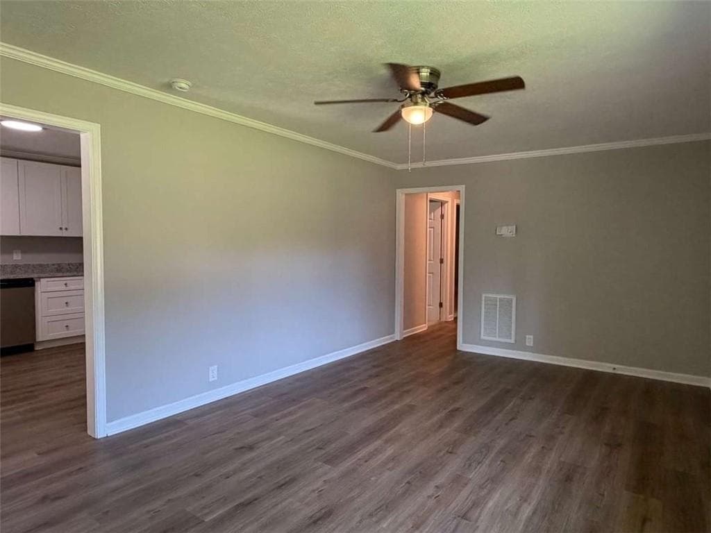 3 bedroom, 1 bathroom, 1,008 sq ft single family residence under contract at 1289 Stewart Street, Carrollton, GA 30117 — photo 7