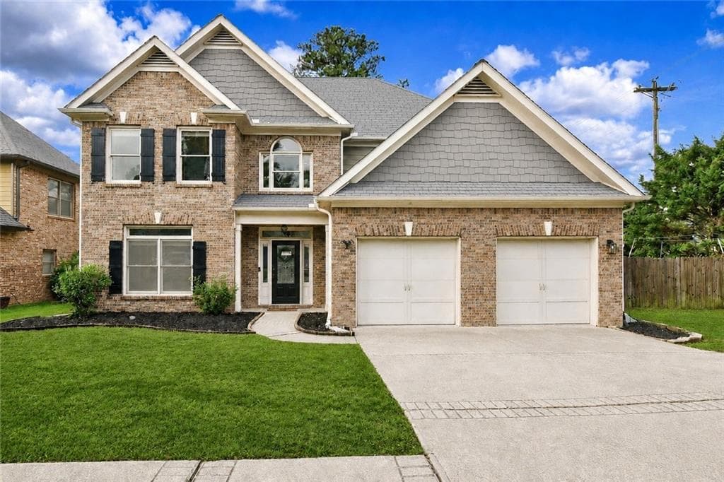 5 bedroom, 3 bathroom, 3,058 sq ft single family residence under contract at 802 Autumn Meadow Drive, Loganville, GA 30052
