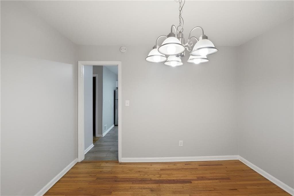 4 bedroom, 3 bathroom, 1,975 sq ft single family residence for sale at 1604 Drayton Woods Drive, Tucker, GA 30084 — photo 7