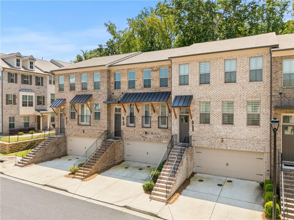 4 bedroom, 4 bathroom, 2,589 sq ft townhouse for rent at 2699 Cedar Pine Way, Atlanta, GA 30360 for $3,800 a month — photo 1 of 40