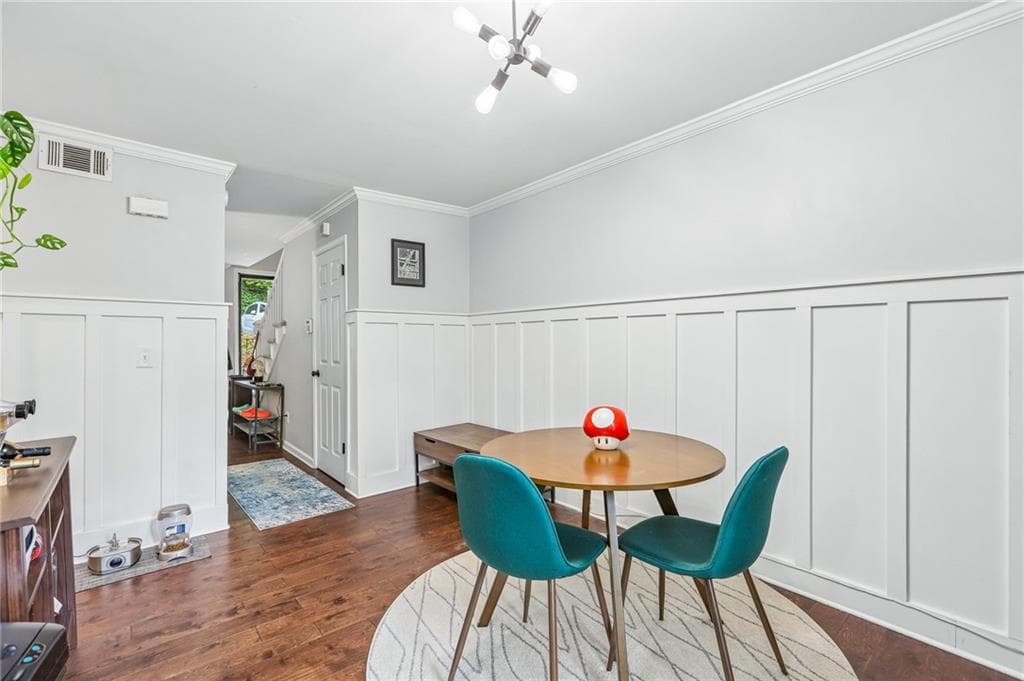 2 bedroom, 3 bathroom, 1,252 sq ft condominium for sale at 168 Barone Place, Atlanta, GA 30327 — photo 3