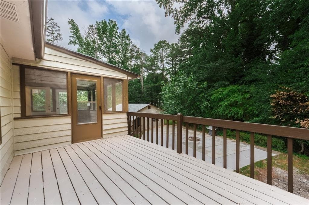 5 bedroom, 4 bathroom, 3,404 sq ft single family residence for sale at 1929 Sharon Road, Cumming, GA 30041 — photo 9