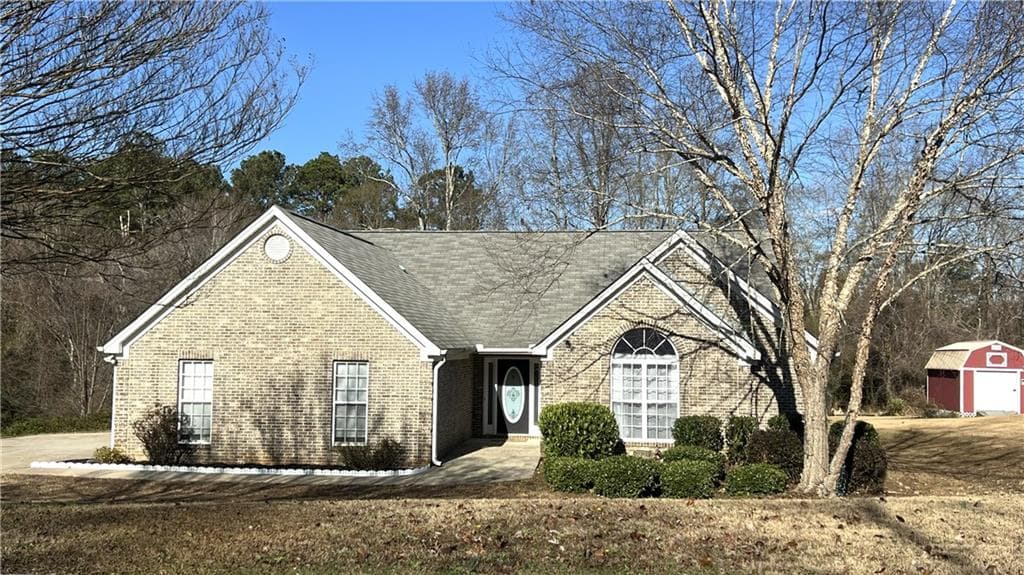 3 bedroom, 3 bathroom, 2,037 sq ft single family residence for sale at 719 Overlook Drive, Winder, GA 30680 — photo 6