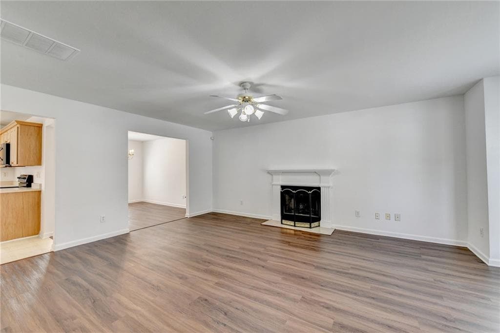 4 bedroom, 3 bathroom, 2,076 sq ft single family residence for sale at 6383 Grand Hickory Drive, Braselton, GA 30517 — photo 3