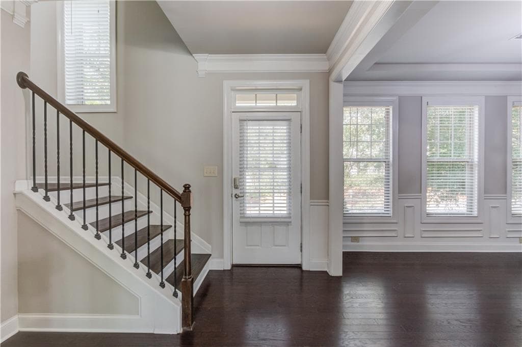 3 bedroom, 3 bathroom, 2,382 sq ft single family residence under contract at 18 Privet Circle, Suwanee, GA 30024 — photo 4