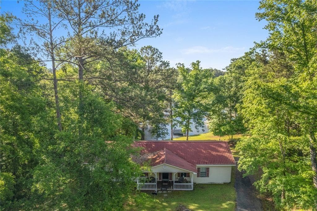 3 bedroom, 2 bathroom, 1,826 sq ft single family residence for sale at 1038 Carrs Station Road, Milledgeville, GA 31061 — photo 2