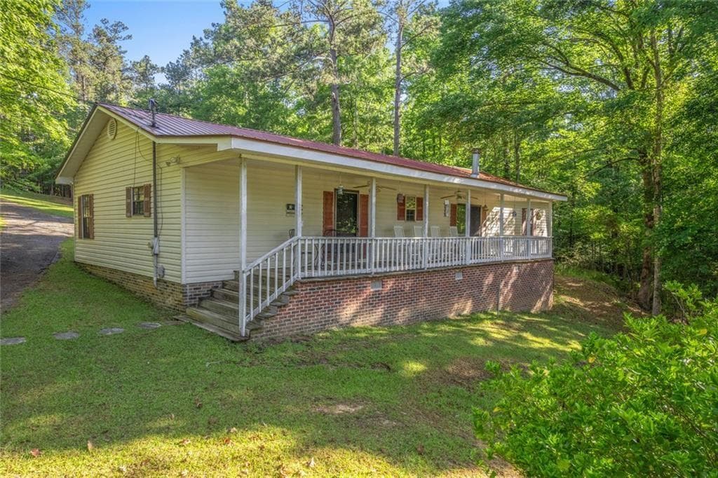 3 bedroom, 2 bathroom, 1,826 sq ft single family residence for sale at 1038 Carrs Station Road, Milledgeville, GA 31061 — photo 8