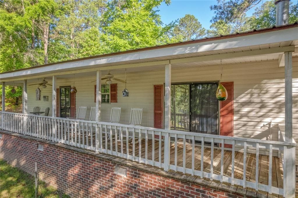 3 bedroom, 2 bathroom, 1,826 sq ft single family residence for sale at 1038 Carrs Station Road, Milledgeville, GA 31061 — photo 10