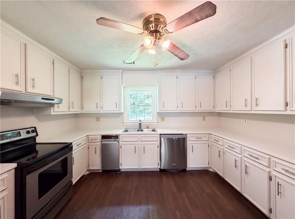 3 bedroom, 2 bathroom, 1,794 sq ft single family residence for sale at 2310 Mceachern School Road, Powder Springs, GA 30127 — photo 2