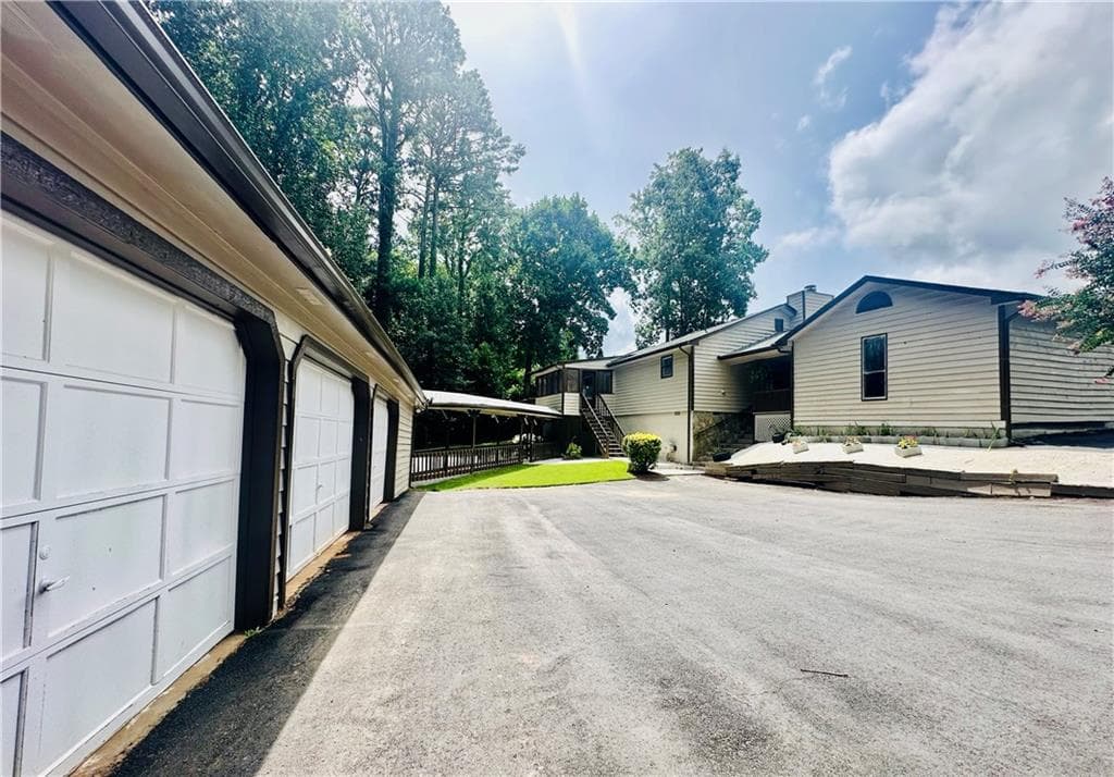5 bedroom, 4 bathroom, 3,404 sq ft single family residence for sale at 1929 Sharon Road, Cumming, GA 30041 — photo 3