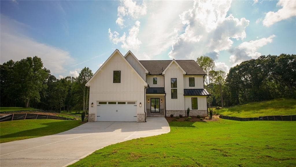 5 bedroom, 5 bathroom, 5,444 sq ft single family residence for sale at 6214 Blackjack Rd, Flowery Branch, GA 30542 — photo 2