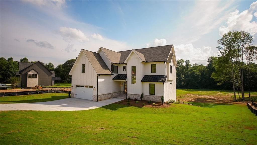 5 bedroom, 5 bathroom, 5,444 sq ft single family residence for sale at 6214 Blackjack Rd, Flowery Branch, GA 30542 — photo 3