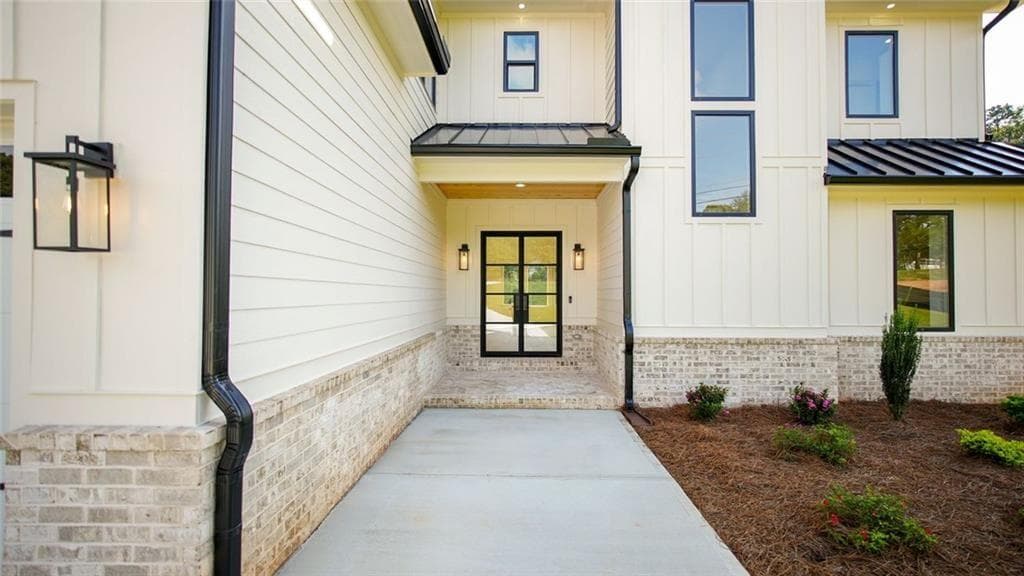 5 bedroom, 5 bathroom, 5,444 sq ft single family residence for sale at 6214 Blackjack Rd, Flowery Branch, GA 30542 — photo 4
