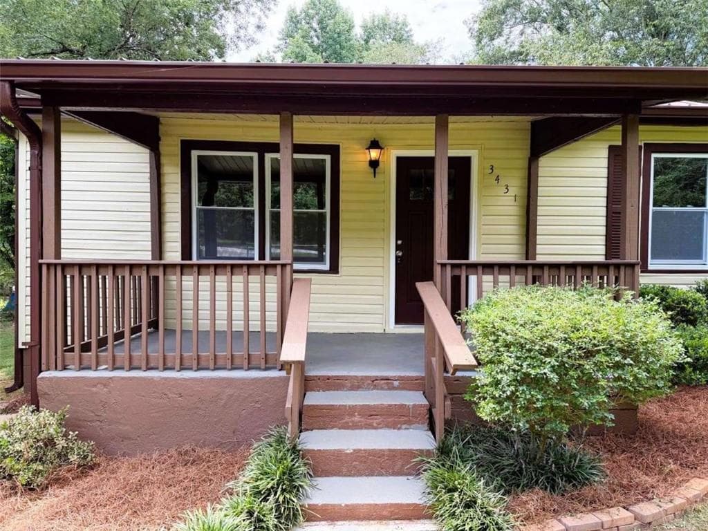 2 bedroom, 1 bathroom, 1,236 sq ft single family residence under contract at 3431 Bright Star Road, Douglasville, GA 30135 — photo 3