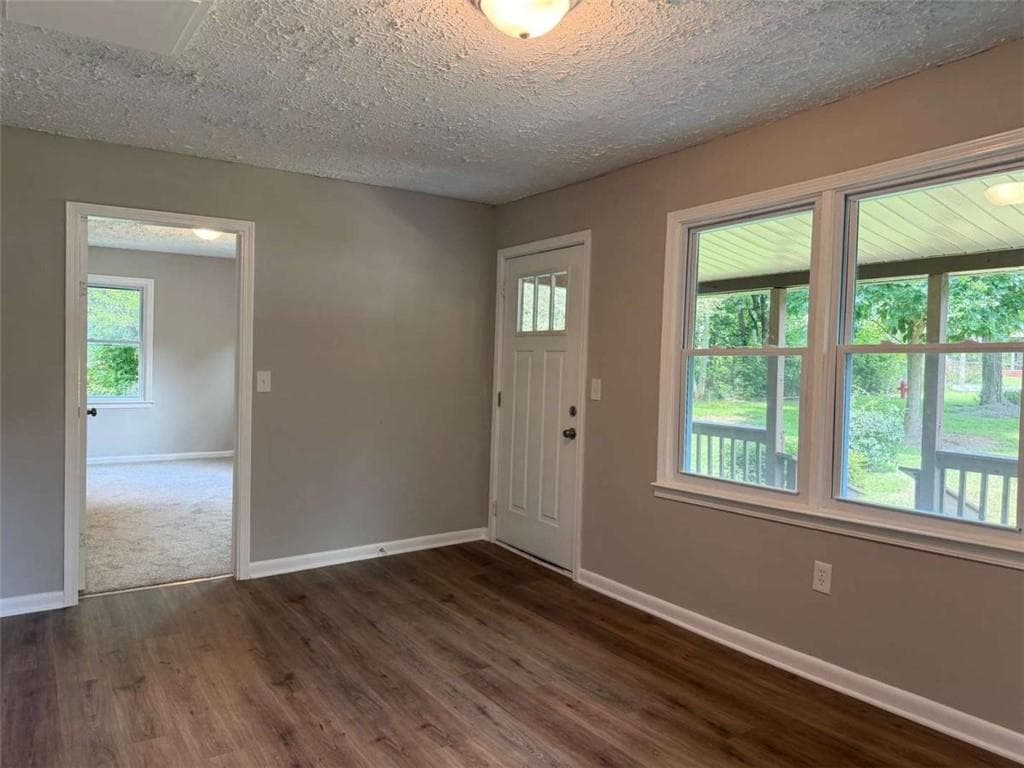 2 bedroom, 1 bathroom, 1,236 sq ft single family residence under contract at 3431 Bright Star Road, Douglasville, GA 30135 — photo 5