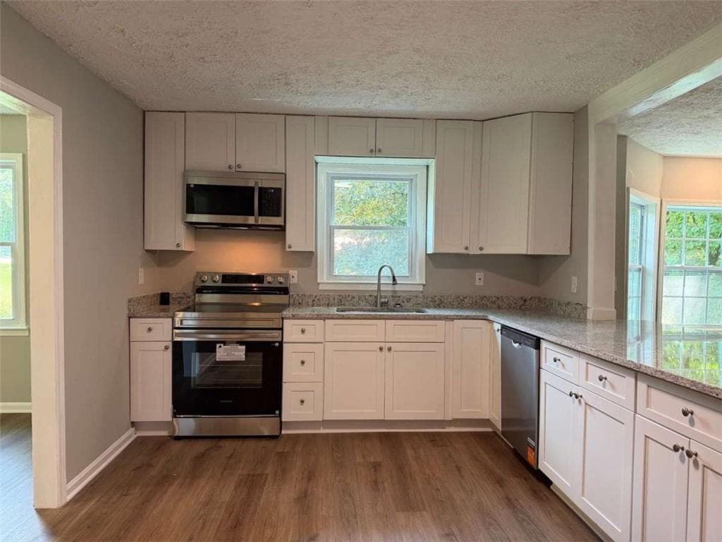 2 bedroom, 1 bathroom, 1,236 sq ft single family residence under contract at 3431 Bright Star Road, Douglasville, GA 30135 — photo 8
