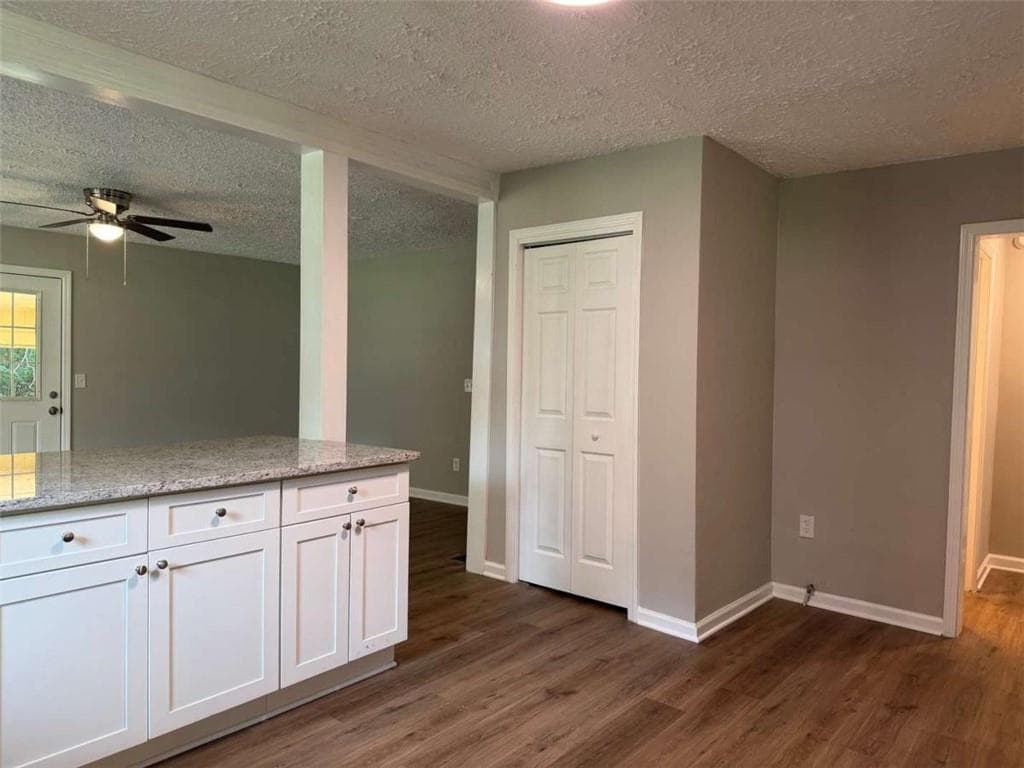 2 bedroom, 1 bathroom, 1,236 sq ft single family residence under contract at 3431 Bright Star Road, Douglasville, GA 30135 — photo 9