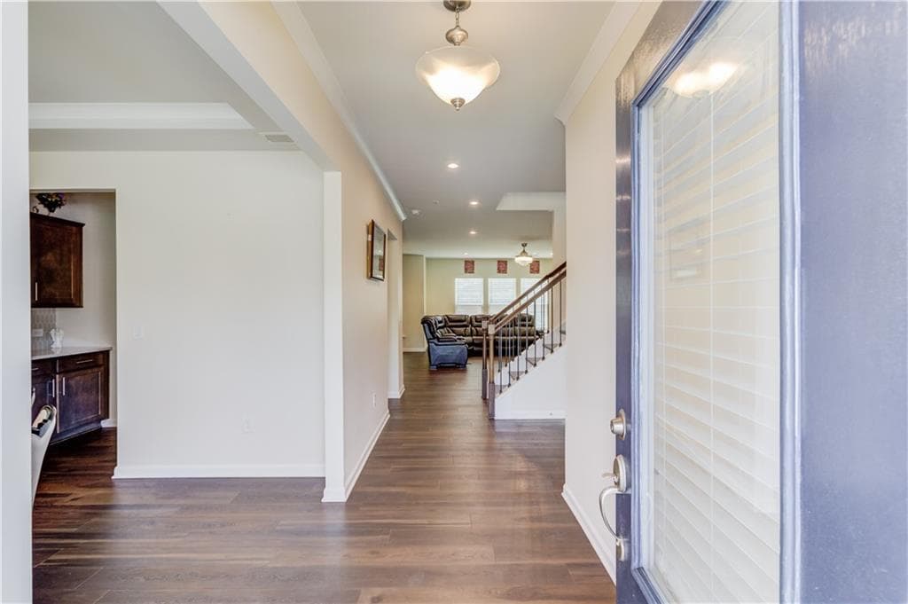 5 bedroom, 5 bathroom, 3,488 sq ft single family residence for sale at 4819 Sierra Creek Drive, Hoschton, GA 30548 — photo 4