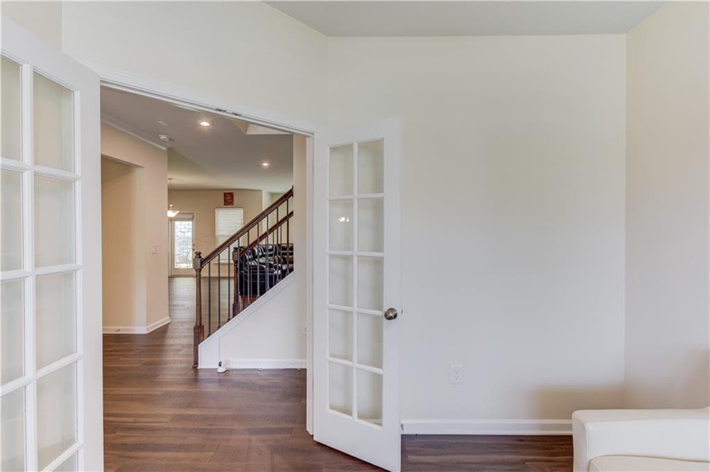 5 bedroom, 5 bathroom, 3,488 sq ft single family residence for sale at 4819 Sierra Creek Drive, Hoschton, GA 30548 — photo 9