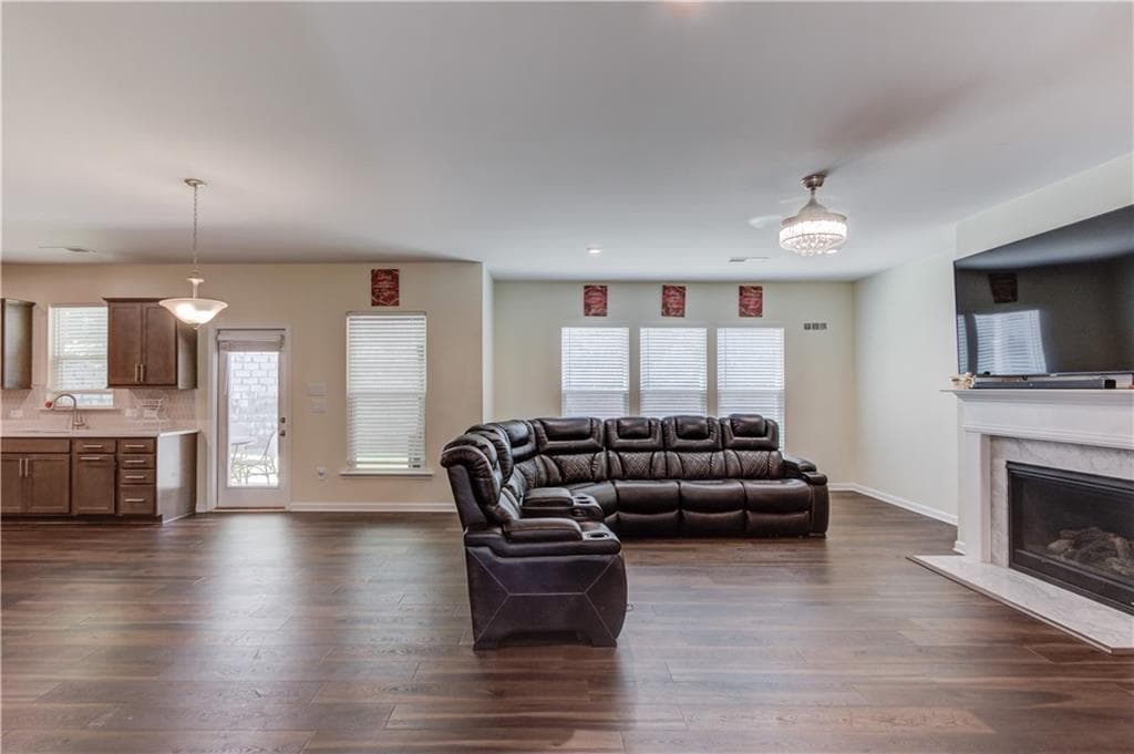 5 bedroom, 5 bathroom, 3,488 sq ft single family residence for sale at 4819 Sierra Creek Drive, Hoschton, GA 30548 — photo 10