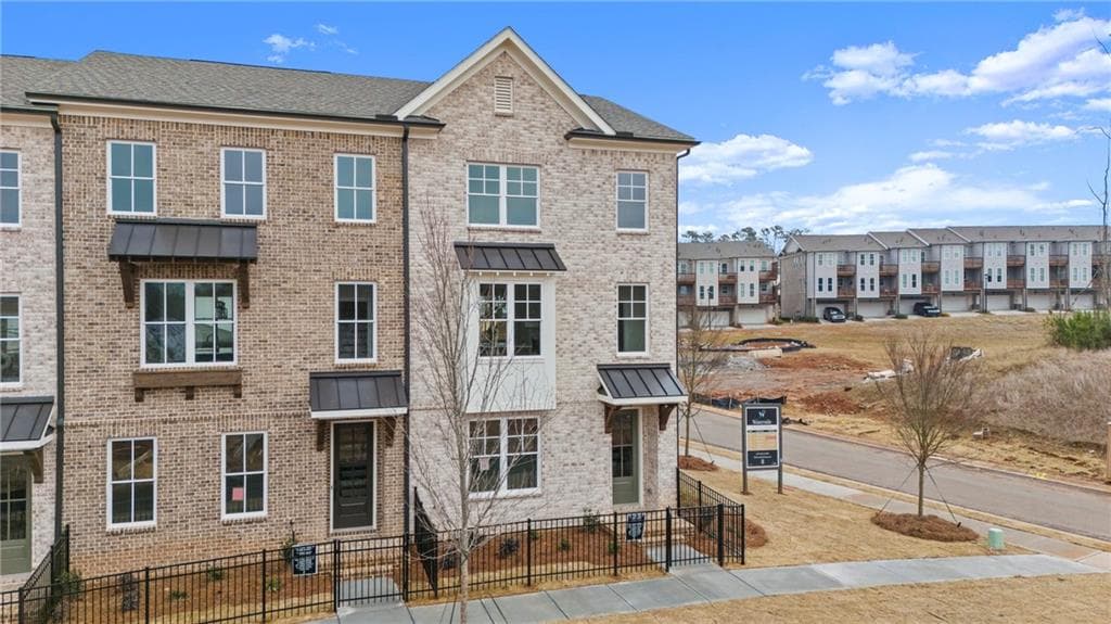 4 bedroom, 4 bathroom, 2,066 sq ft townhouse for sale at 3230 Brunel Lane 11, Peachtree Corners, GA 30092 — photo 5