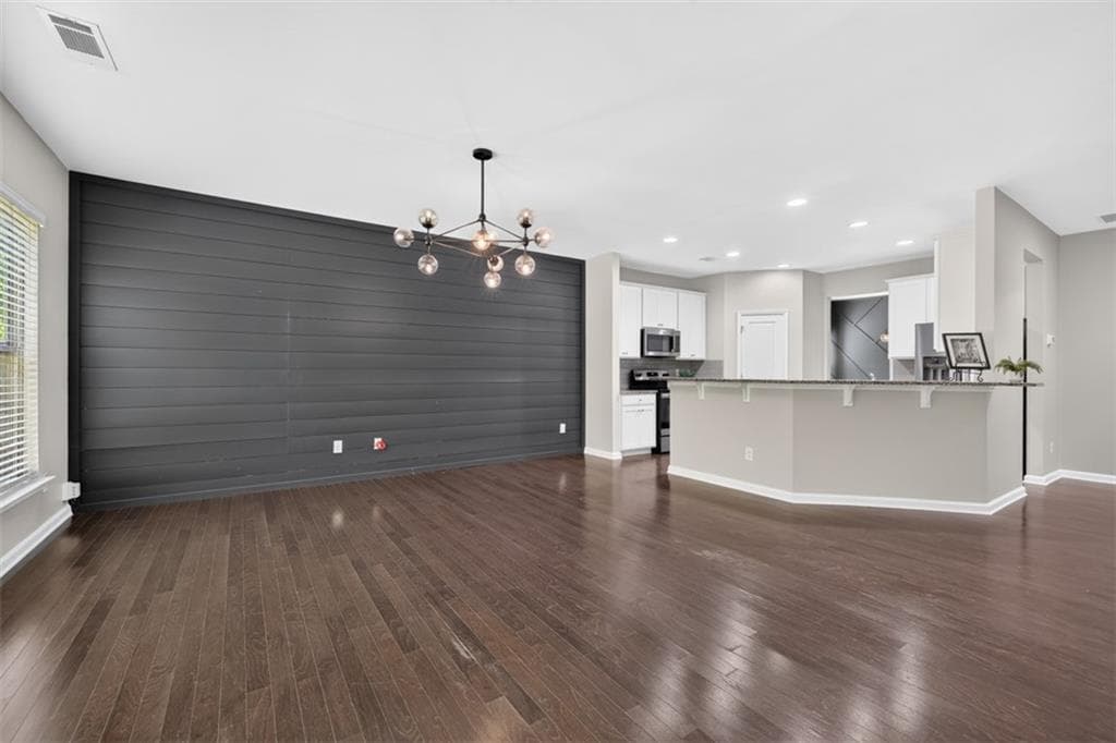 4 bedroom, 3 bathroom, 2,345 sq ft single family residence for sale at 1729 Charcoal Ives Road, Lawrenceville, GA 30045 — photo 6