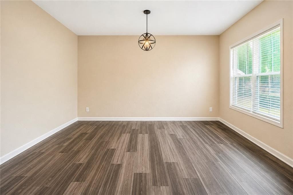 5 bedroom, 3 bathroom, 2,384 sq ft single family residence for sale at 2315 Lake Royale Drive, Riverdale, GA 30296 — photo 4