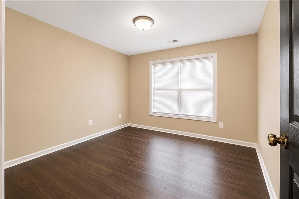 5 bedroom, 3 bathroom, 2,384 sq ft single family residence for sale at 2315 Lake Royale Drive, Riverdale, GA 30296 — photo 7