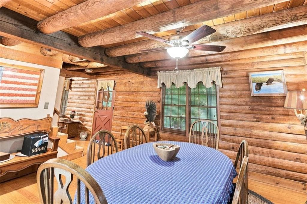 6 bedroom, 3 bathroom, 3,360 sq ft single family residence under contract at 7918 Holyoke Road, Cumming, GA 30040 — photo 10