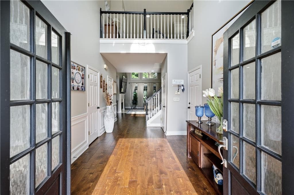 4 bedroom, 3 bathroom, 3,078 sq ft single family residence for sale at 1715 Yellow Wood Drive, Marietta, GA 30066 — photo 4